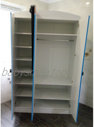 Шафа три-дверна з серії Автомобільні пристрасті