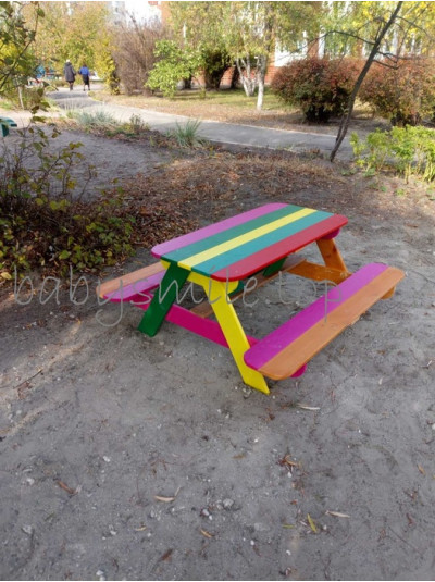  Дитячий столик з лавками для дитячого майданчика