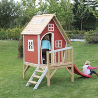 Дитячий дерев'яний будиночок Фантазія з гіркою 