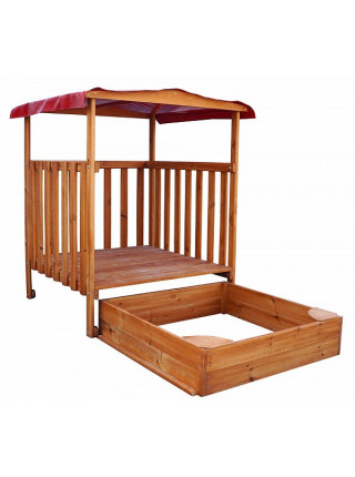 Дерев'яний будиночок-веранда з пісочницею